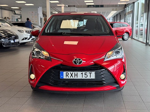 Toyota Yaris 6 of 21