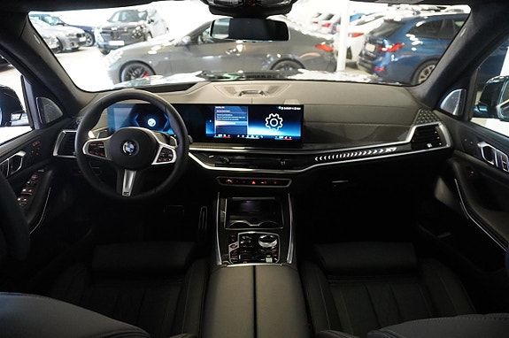 BMW X7 15 of 30