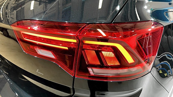 Volkswagen T-Roc 13 of 19