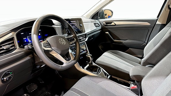Volkswagen T-Roc 7 of 19