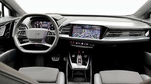 Audi Q4 e-tron 12 of 16