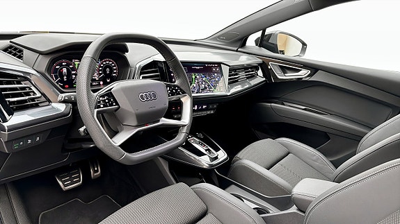 Audi Q4 e-tron 8 of 16