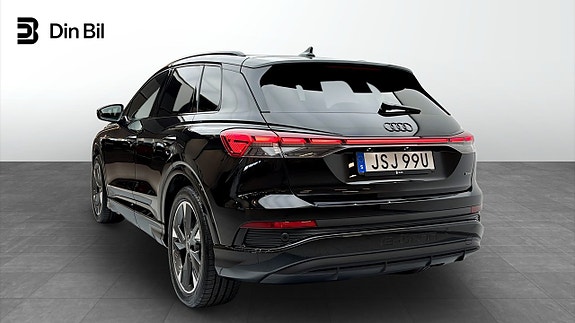 Audi Q4 e-tron 3 of 16