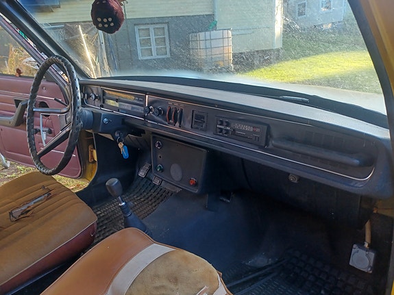 Volvo 145 8 of 10