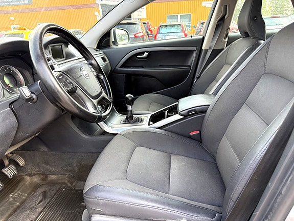 Volvo V70 9 of 10