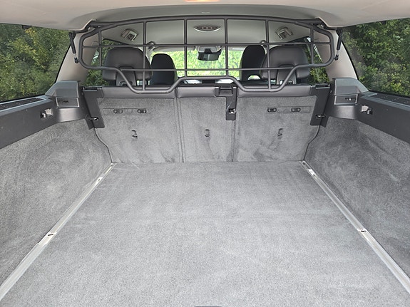 Volvo XC70 9 of 14