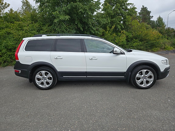 Volvo XC70 4 of 14