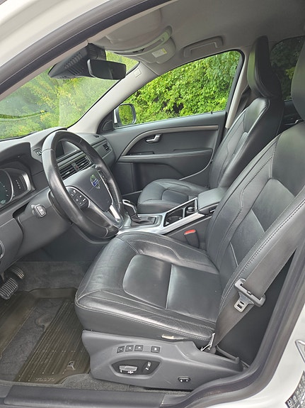 Volvo XC70 12 of 14