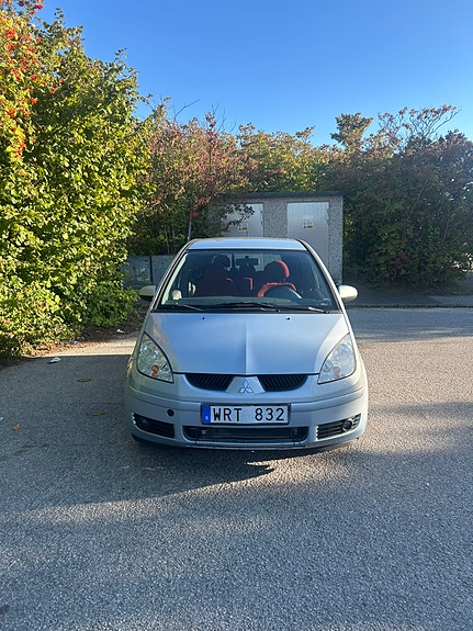 Mitsubishi Colt 6 of 14