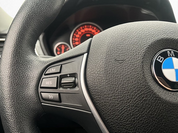 BMW 330e 18 of 30