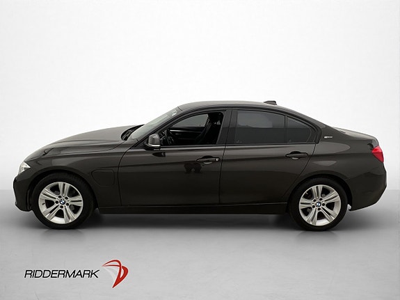 BMW 330e 4 of 30