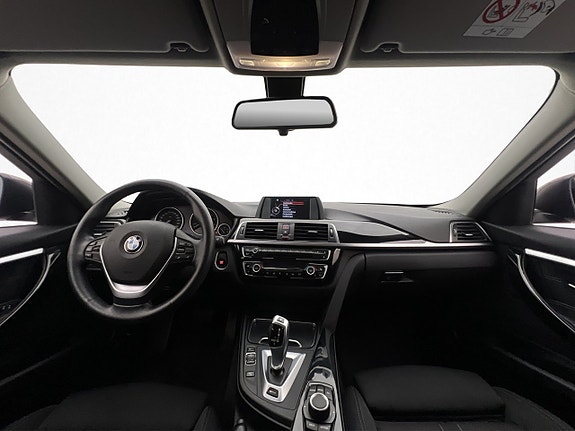 BMW 330e 12 of 30