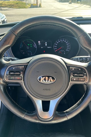 Kia Optima 16 of 30