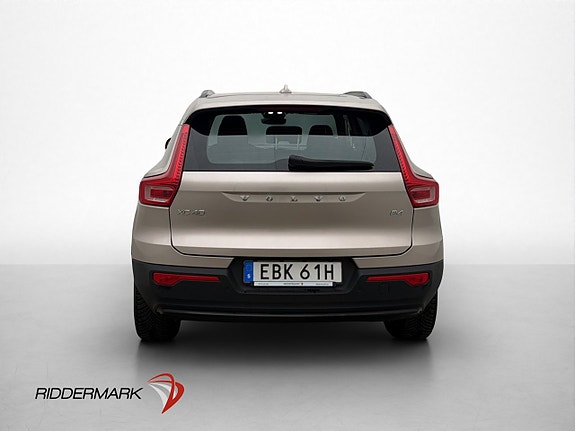 Volvo XC40 6 of 30