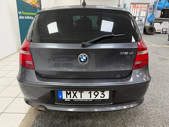 BMW 118d 17 of 21