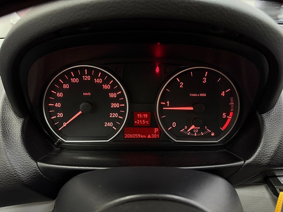 BMW 118d 12 of 21