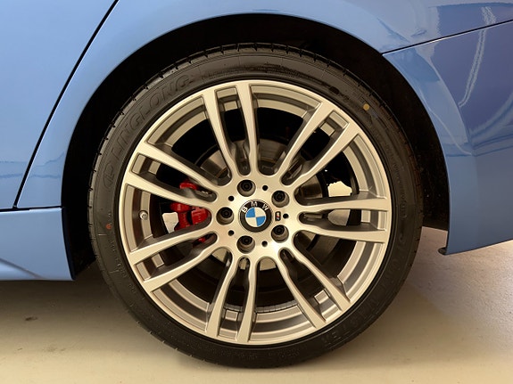 BMW 318d 8 of 24