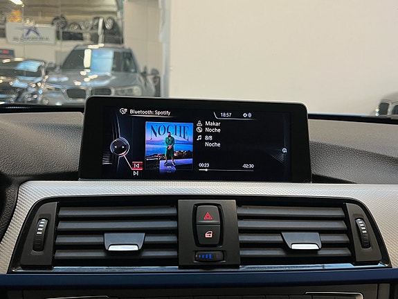 BMW 318d 17 of 24