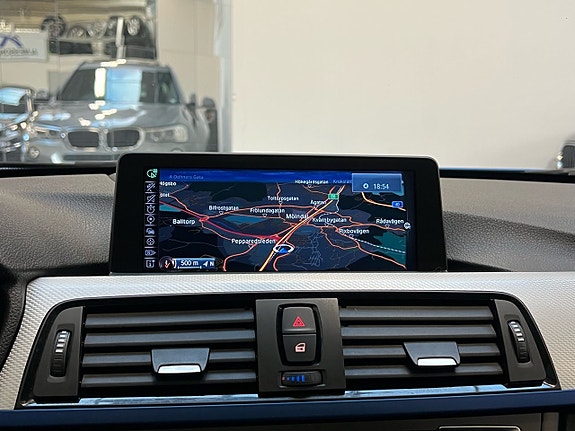 BMW 318d 16 of 24