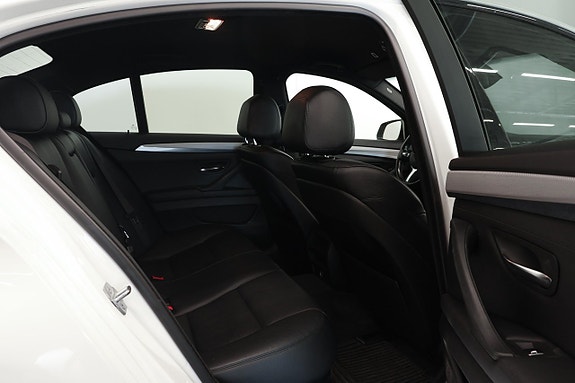 BMW 530d 12 of 16