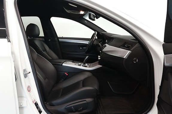 BMW 530d 9 of 16
