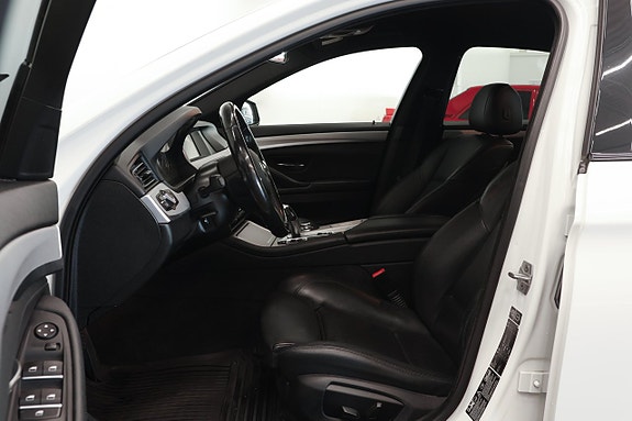 BMW 530d 15 of 16