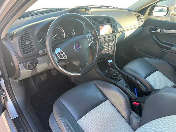 Saab 9-3 5 of 8