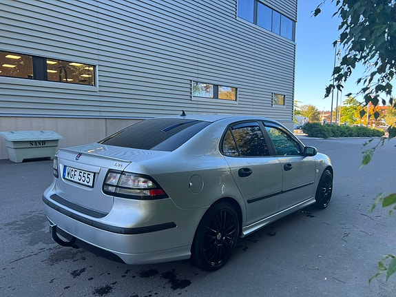 Saab 9-3 4 of 8