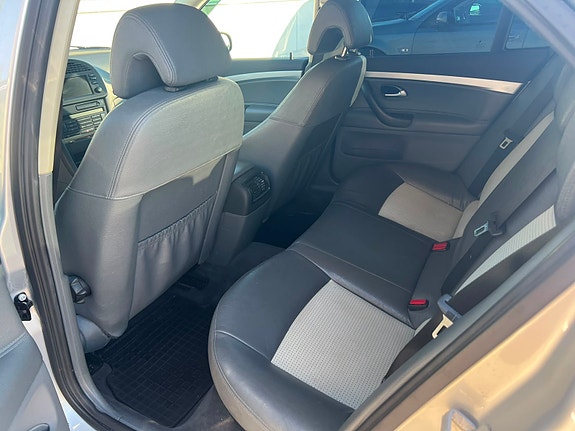 Saab 9-3 6 of 8