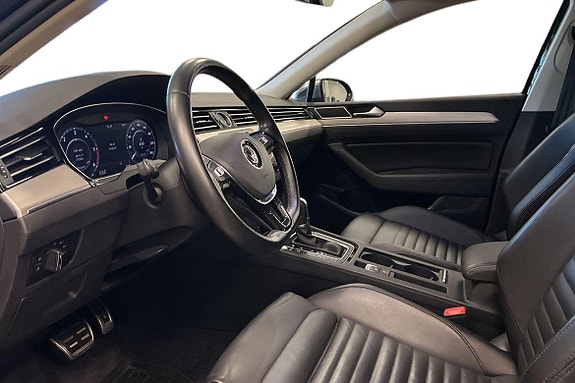 Volkswagen Passat Alltrack 15 of 27