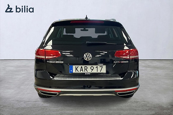 Volkswagen Passat Alltrack 8 of 27