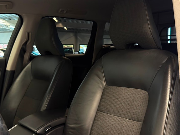 Volvo V70 15 of 28