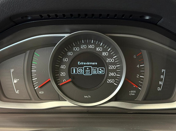 Volvo V70 19 of 28