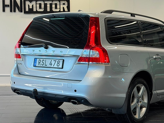 Volvo V70 8 of 28