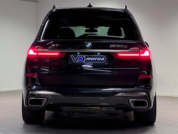 BMW X7 6 of 30