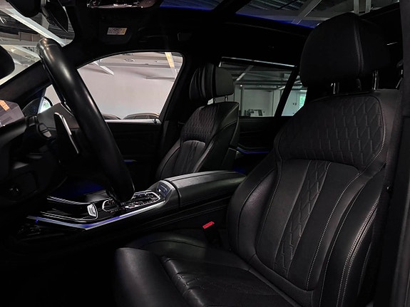 BMW X7 17 of 30
