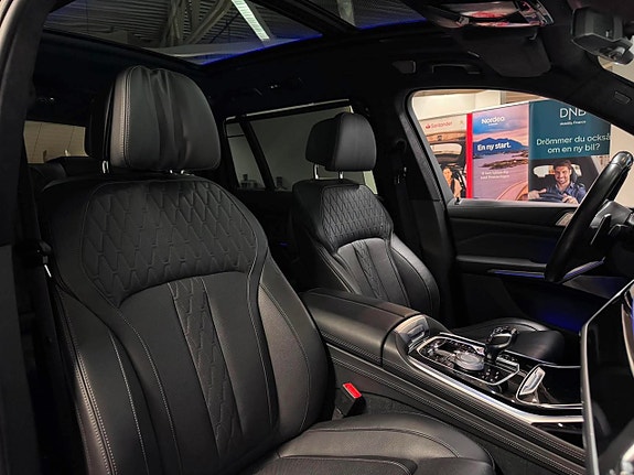 BMW X7 20 of 30