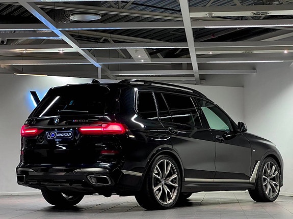 BMW X7 2 of 30