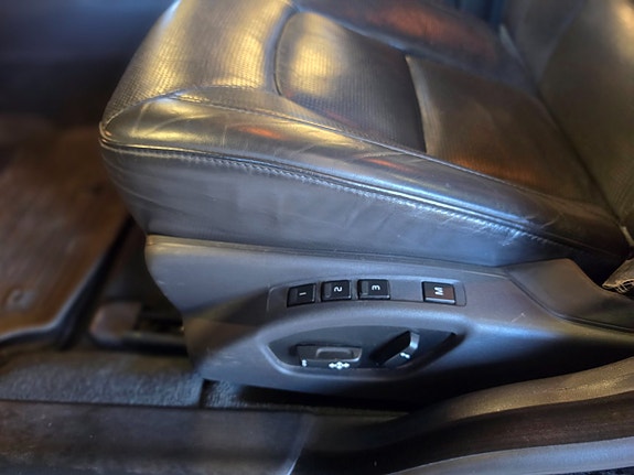 Volvo S80 7 of 12