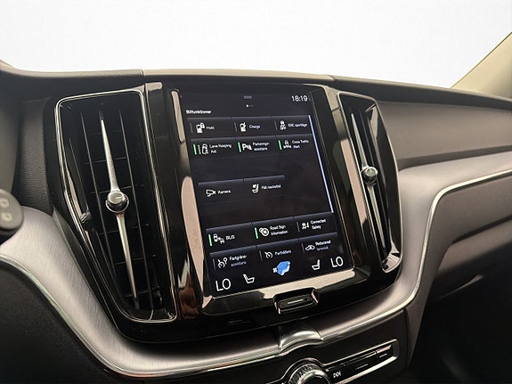 Volvo XC60 22 of 30