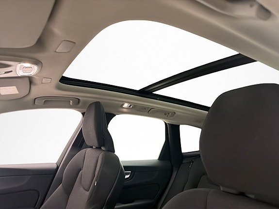 Volvo XC60 15 of 30