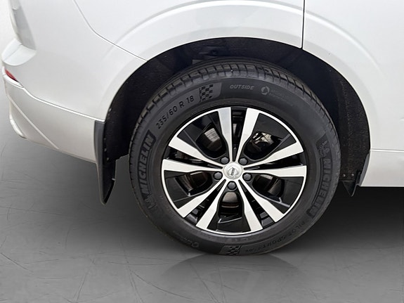 Volvo XC60 30 of 30