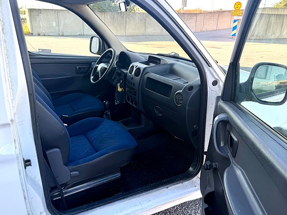 Peugeot Partner 7 of 10