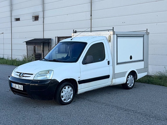 Peugeot Partner 2 of 10