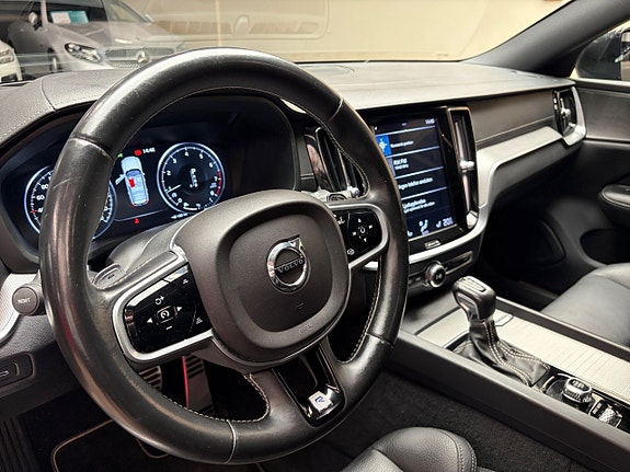 Volvo V60 12 of 20