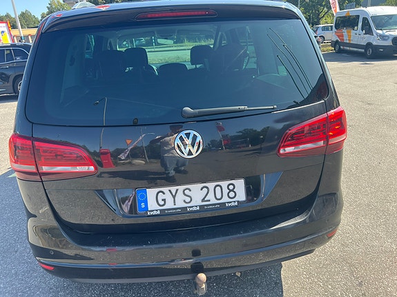 Volkswagen Sharan 2 of 12