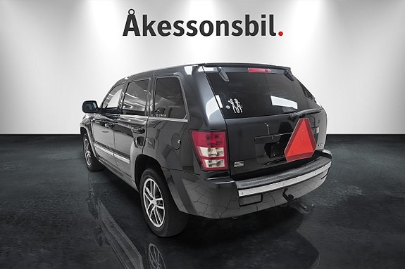 Jeep Grand Cherokee 4 of 16