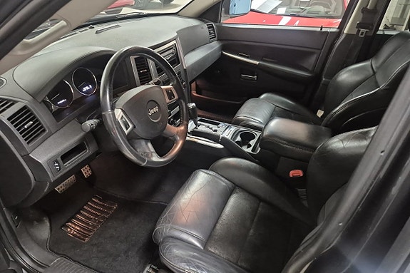 Jeep Grand Cherokee 6 of 16