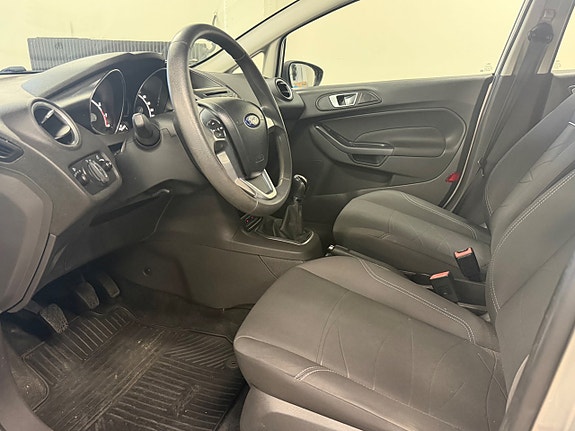 Ford Fiesta 6 of 13
