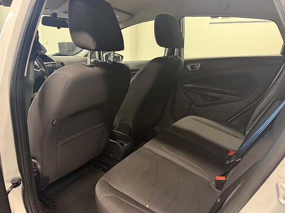 Ford Fiesta 7 of 13